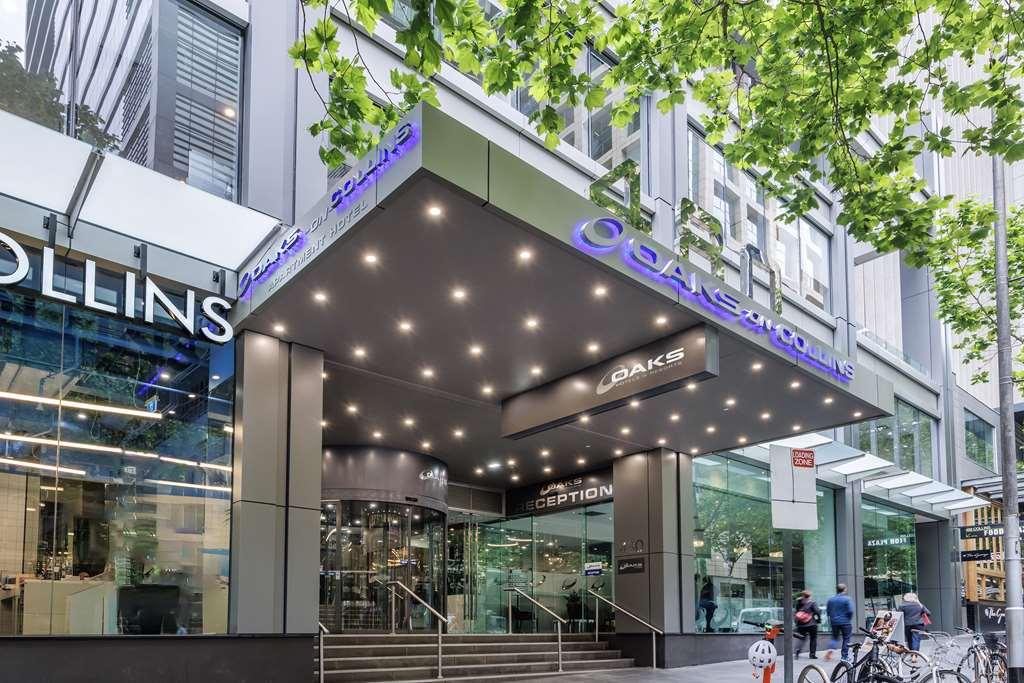 Oaks Melbourne On Collins Suites Room photo