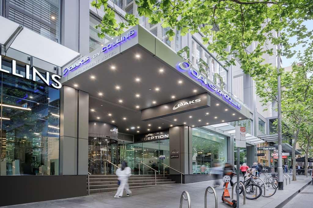 Oaks Melbourne On Collins Suites Room photo