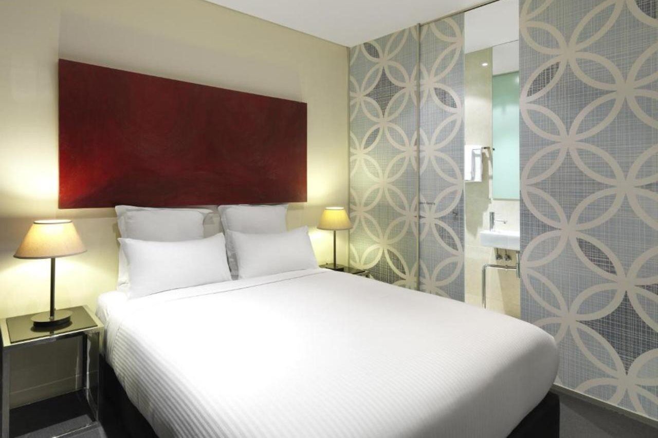 Oaks Melbourne On Collins Suites Exterior photo